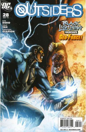 Outsiders (4th Series) 28 published by DC with cover art by Philip Tan